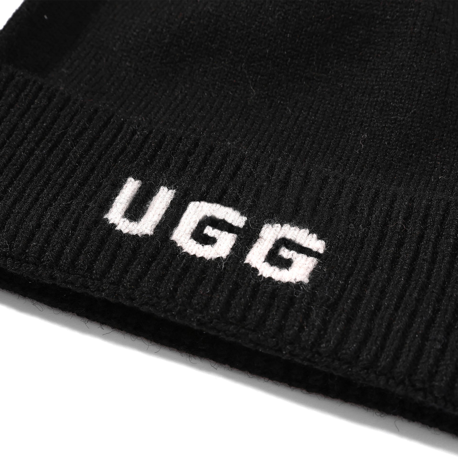 Beanies Uggs, for women and men in Black view 9