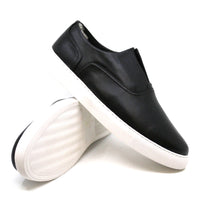 Shoes Uggs, for men in Black view 5