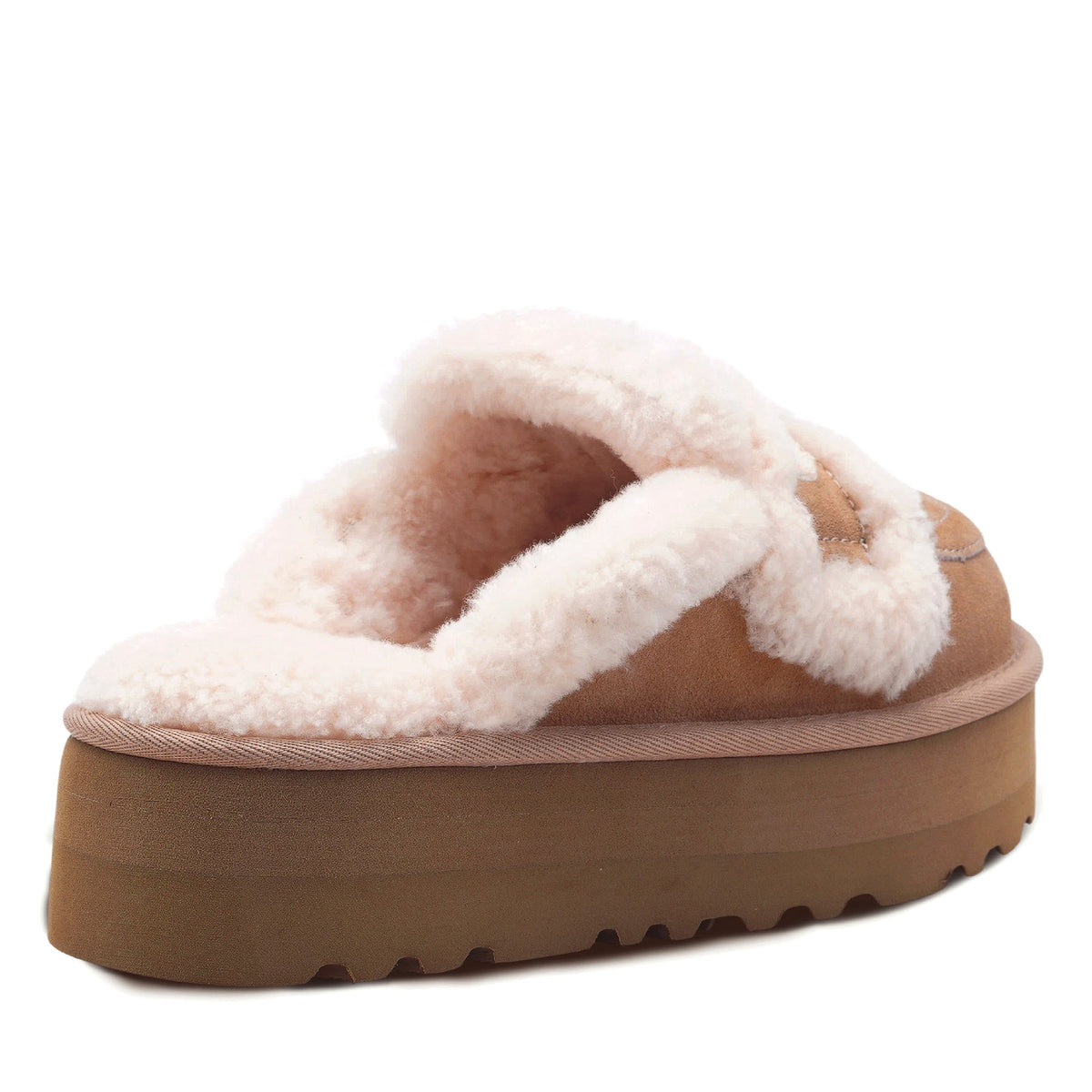 Logo Shearling Platform Uggs (DETACHABLE FEATURE)