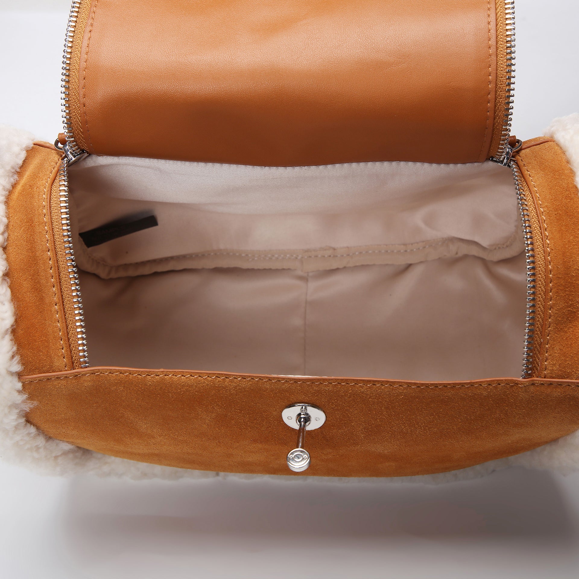 Premium Cia Bag Uggs, for women in Chestnut view 5