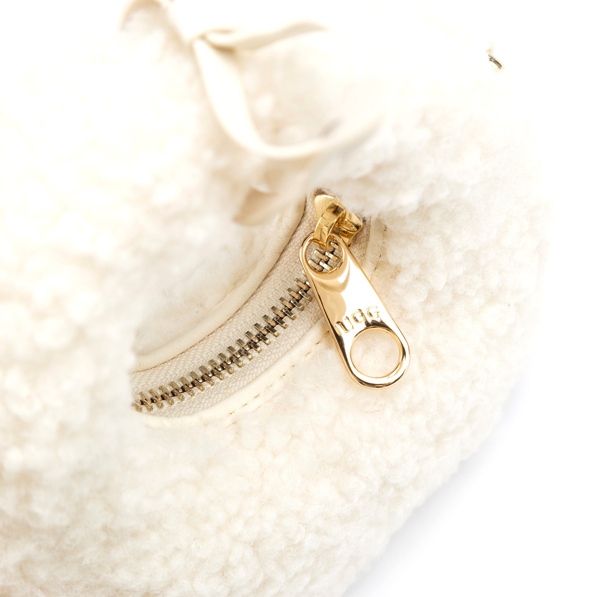 Pouch Pendant Uggs, women's bag in Natural view 6