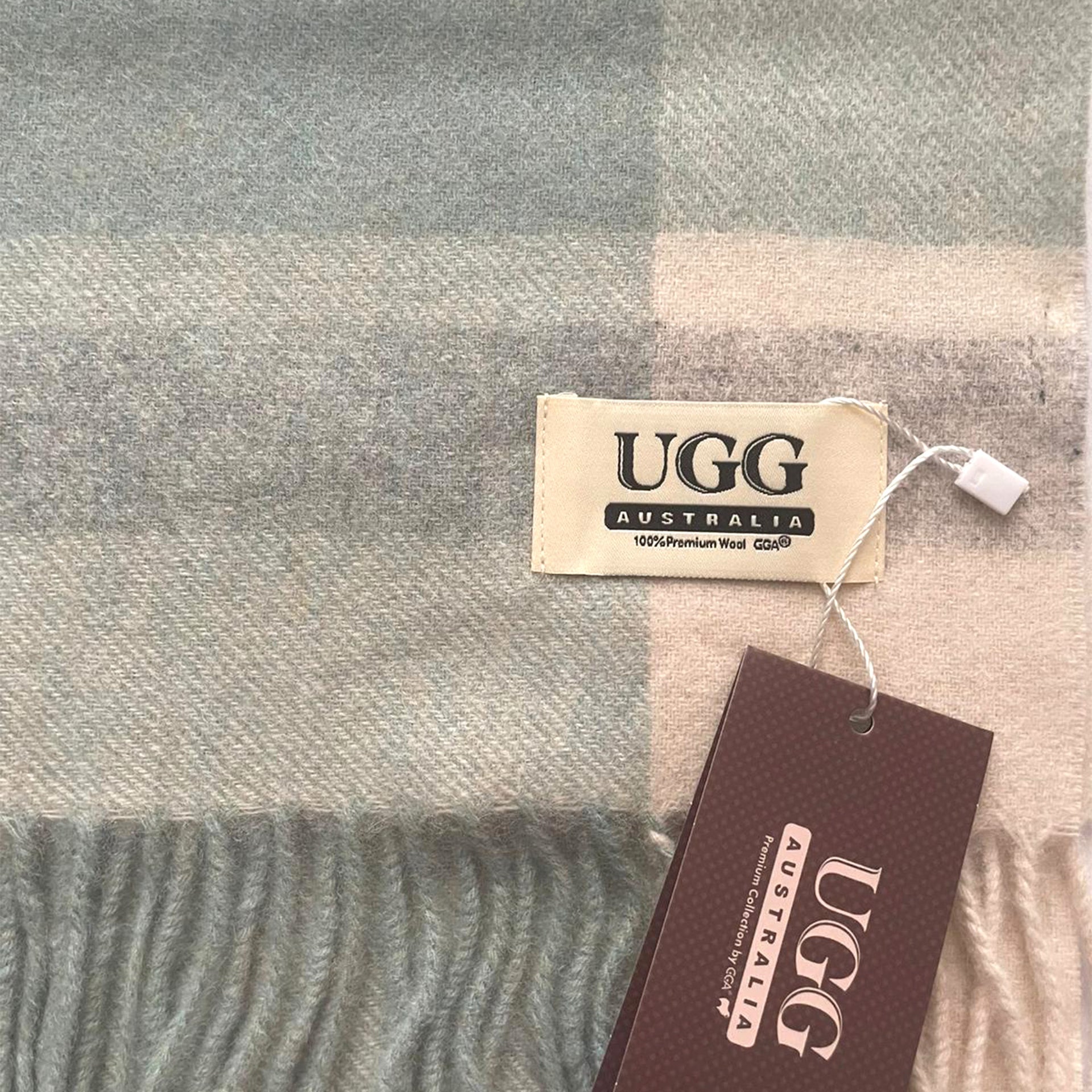Premium Wool Scarf Uggs, for women and men in White Moss view 28